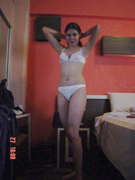 Caroline 23 Escort Auxances