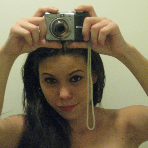 Léa 25 Rencontre escort Ébange